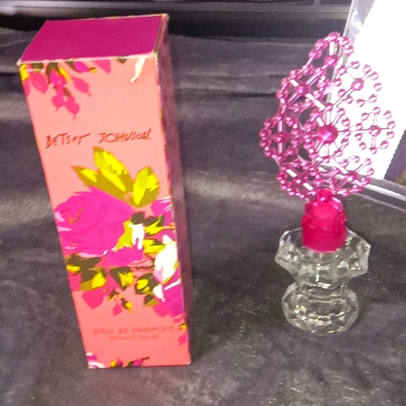 Betsey Johnson perfume - Picture 3 of 5